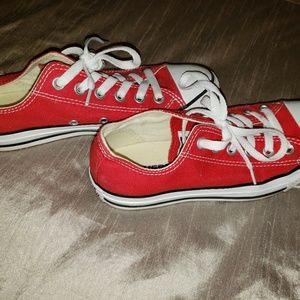 EUC Converse Chuck Taylor Size 7